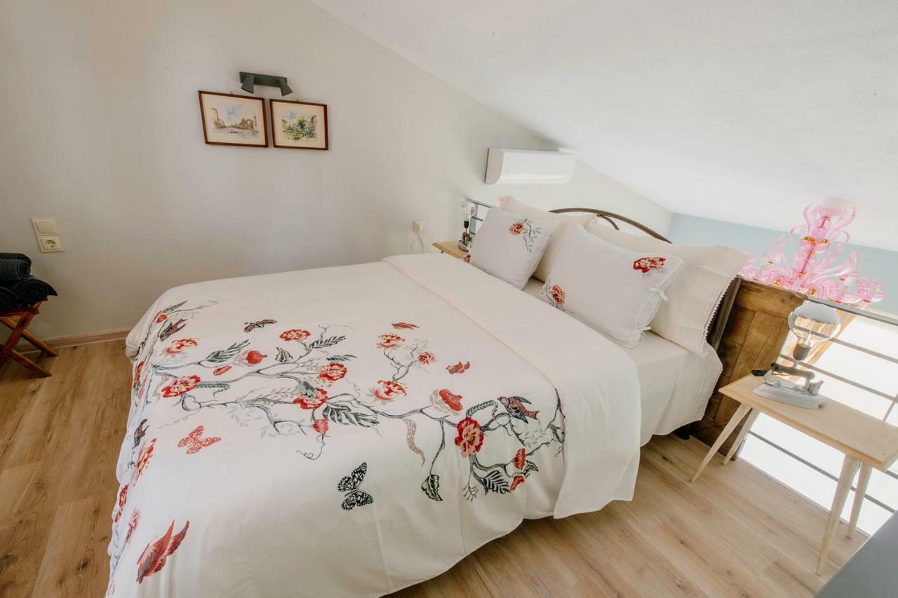 קומוטיני Loft Apartments מראה חיצוני תמונה